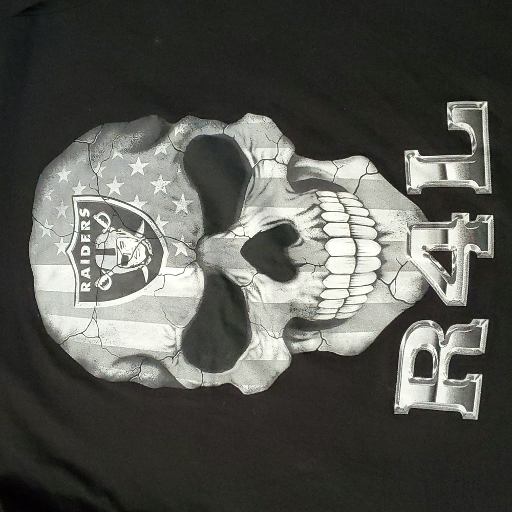 NFL Las Vegas Raiders Men's Medium Long Sleeve - Picture 2 of 8